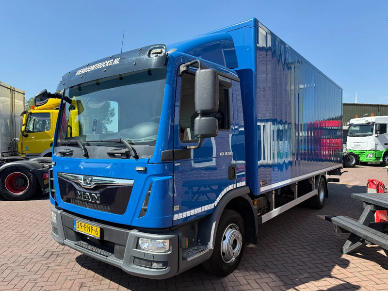 MAN TGL TGL 12.190 BL Koffer mit Ladebordwand Top Zustand !!!!!!!! - Box truck: picture 2 MAN TGL TGL 12.190 BL Koffer mit Ladebordwand Top Zustand !!!!!!!! - Box truck: picture 2