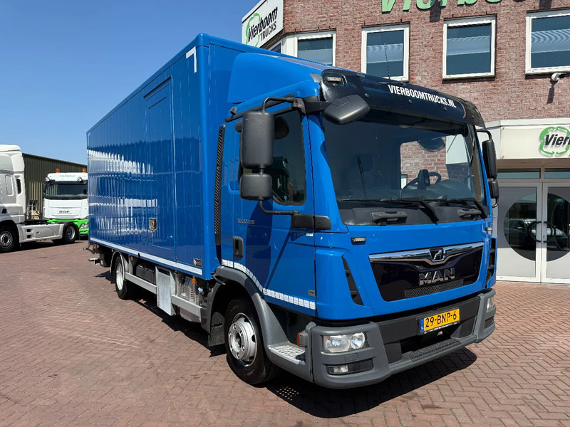 MAN TGL TGL 12.190 BL Koffer mit Ladebordwand Top Zustand !!!!!!!! - Box truck: picture 1 MAN TGL TGL 12.190 BL Koffer mit Ladebordwand Top Zustand !!!!!!!! - Box truck: picture 1
