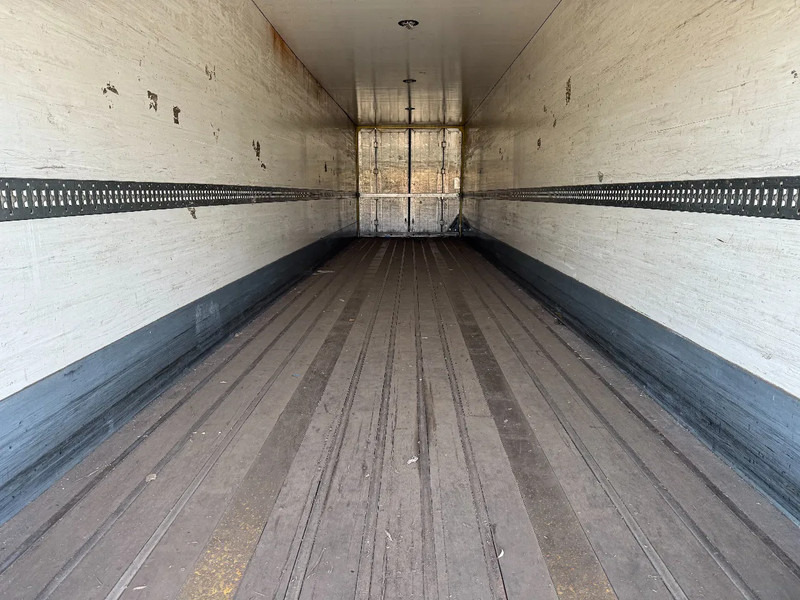 Tracon TRAILERS 3-Assige kasten oplegger met 3 tons klep / 2-assen gestuurd / APK 7-2026 - Closed box semi-trailer: picture 4 Tracon TRAILERS 3-Assige kasten oplegger met 3 tons klep / 2-assen gestuurd / APK 7-2026 - Closed box semi-trailer: picture 4