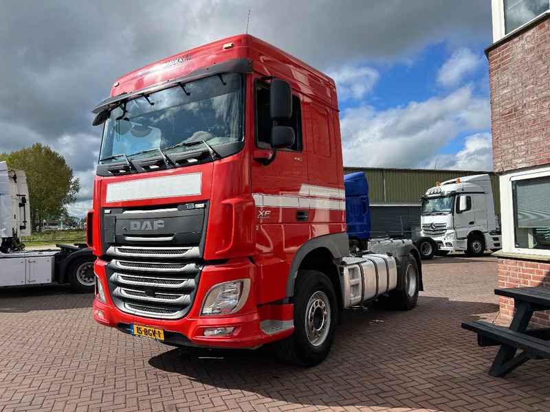 DAF XF 440 xf440 4X2 HYDRAULICS EURO6 HOLLAND TRUCK TOPCONITION!!! - Tractor unit: picture 2 DAF XF 440 xf440 4X2 HYDRAULICS EURO6 HOLLAND TRUCK TOPCONITION!!! - Tractor unit: picture 2