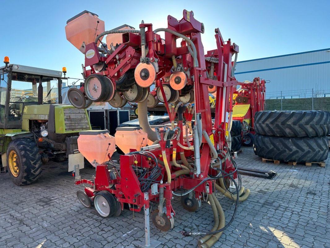 Seed drill Becker Aeromat 8 DTE E-Motion: picture 14