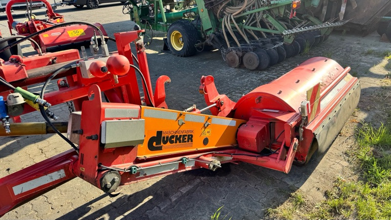 Dücker USM 15 VR4 - Flail mower: picture 1 Dücker USM 15 VR4 - Flail mower: picture 1