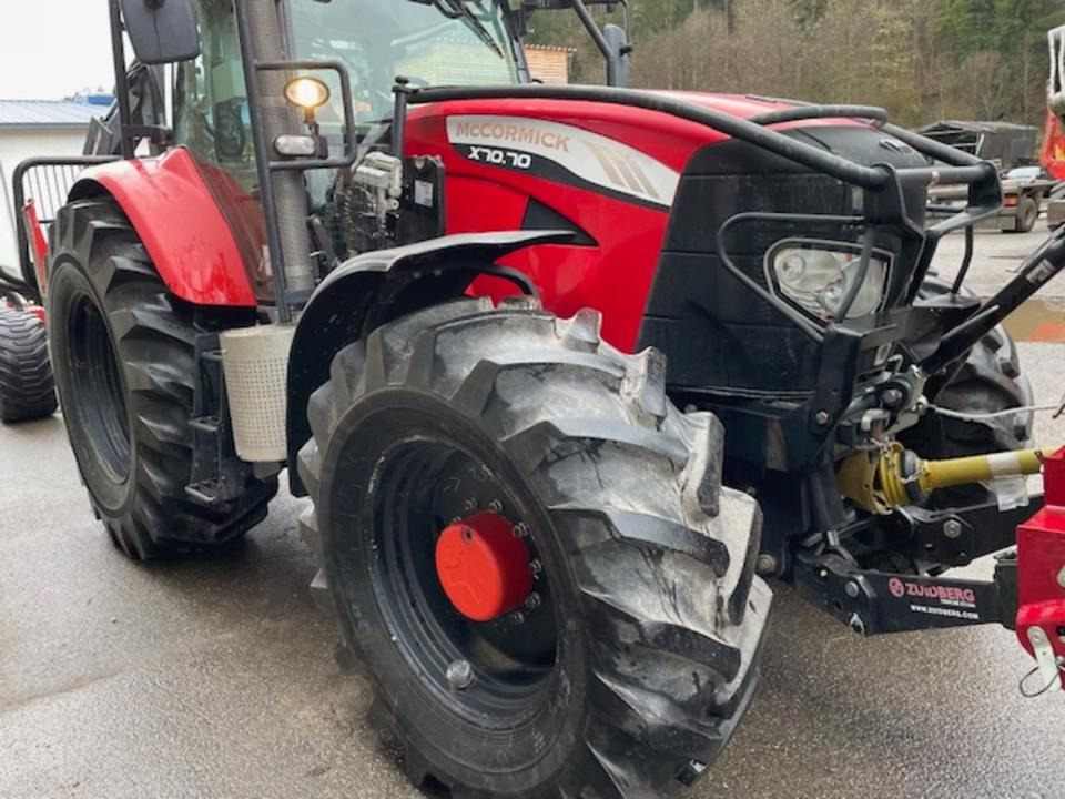 Forst-Traktor MC Cormick X70.70 - Forestry tractor: picture 2 Forst-Traktor MC Cormick X70.70 - Forestry tractor: picture 2
