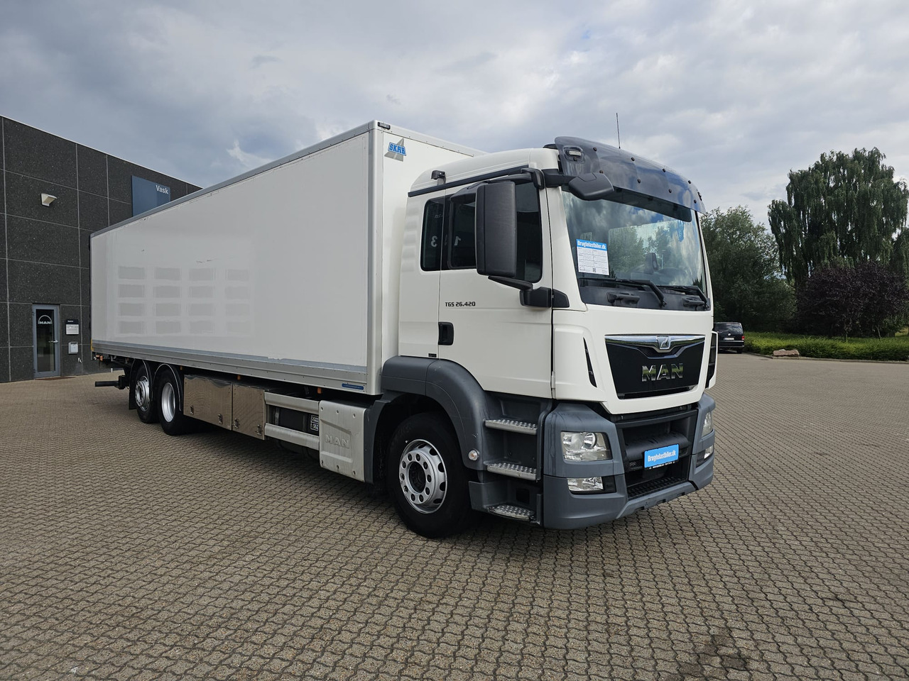 MAN TGS 26.420 - Box truck: picture 2 MAN TGS 26.420 - Box truck: picture 2