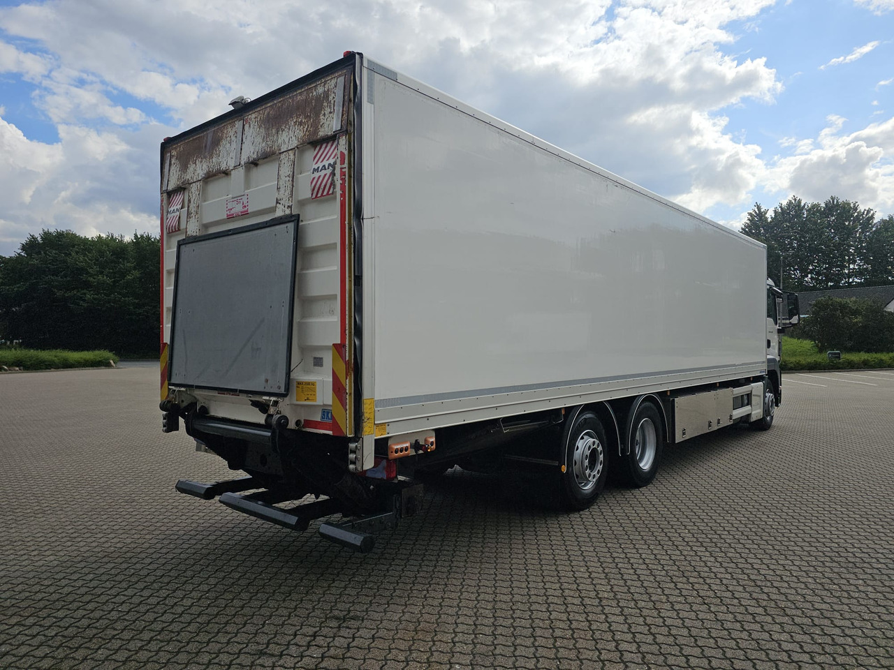 MAN TGS 26.420 - Box truck: picture 5 MAN TGS 26.420 - Box truck: picture 5