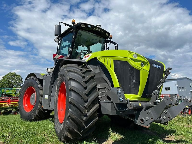 CLAAS Xerion 4200 Trac VC - Farm tractor: picture 1 CLAAS Xerion 4200 Trac VC - Farm tractor: picture 1