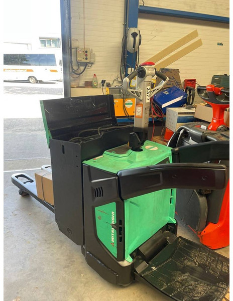 Mitsubishi PBV20N2 - Pallet truck: picture 3 Mitsubishi PBV20N2 - Pallet truck: picture 3