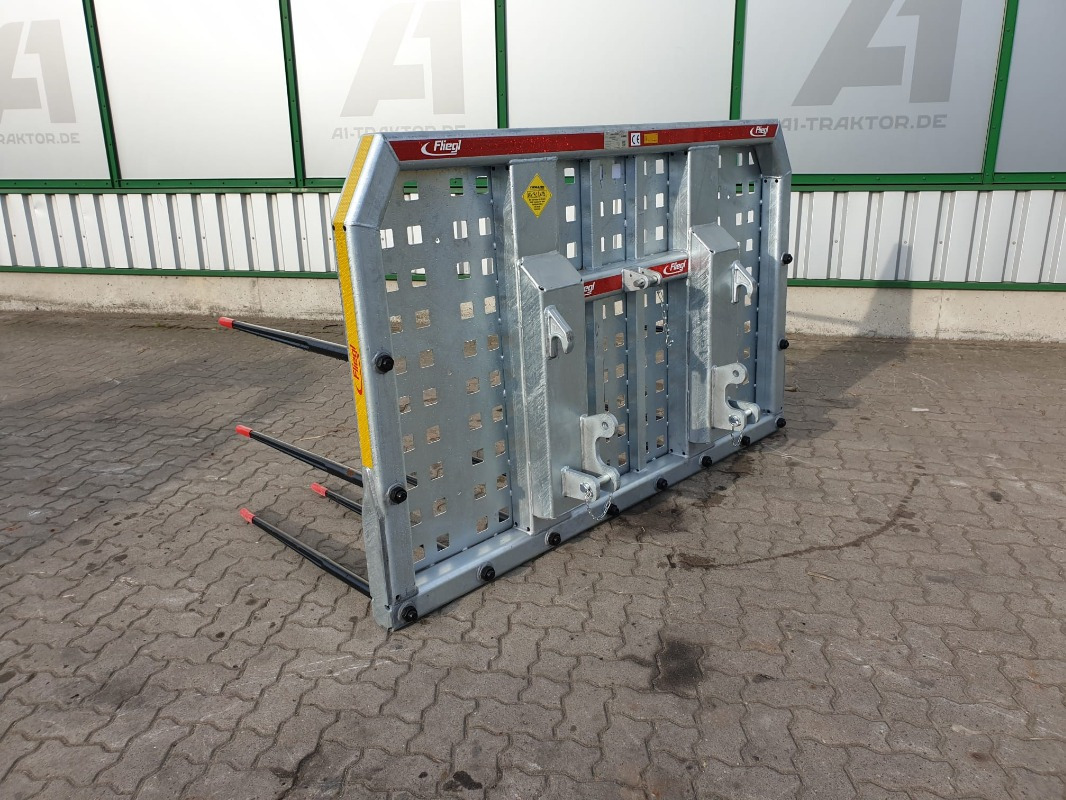 Fliegl SILIERGABEL PROFI-PLUS - Front loader for tractor: picture 4 Fliegl SILIERGABEL PROFI-PLUS - Front loader for tractor: picture 4