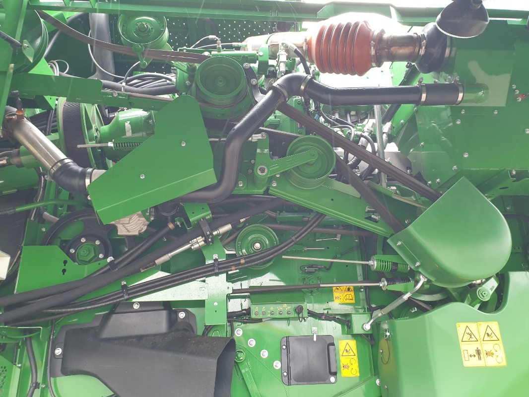 New Combine harvester John Deere S770: picture 10