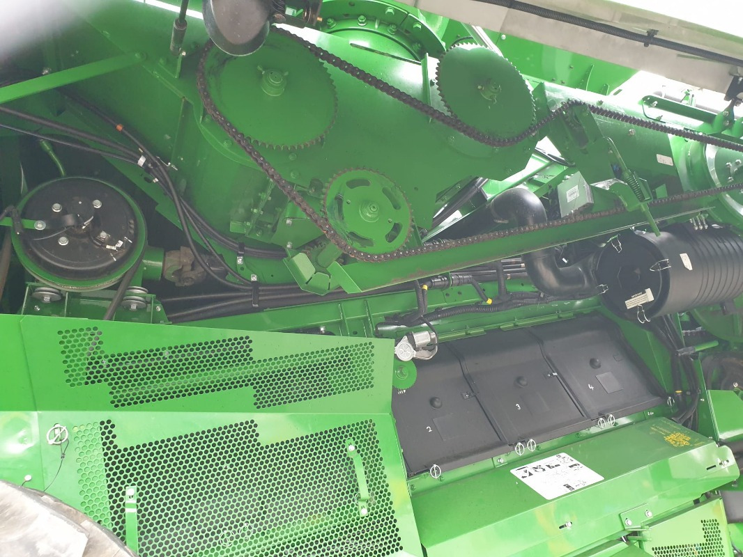 New Combine harvester John Deere S770: picture 11