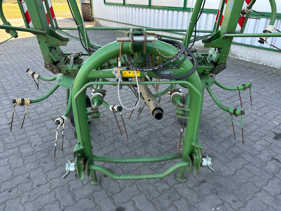 Krone KW 7.70 / 6x7 - Tedder/ Rake: picture 3 Krone KW 7.70 / 6x7 - Tedder/ Rake: picture 3