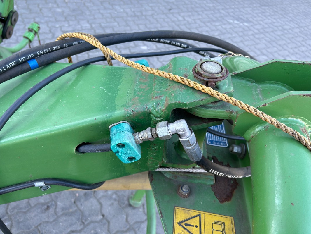 Krone KW 7.70 / 6x7 - Tedder/ Rake: picture 4 Krone KW 7.70 / 6x7 - Tedder/ Rake: picture 4