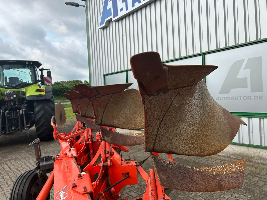 Kuhn Multi Master 113 4E - Plow: picture 4 Kuhn Multi Master 113 4E - Plow: picture 4