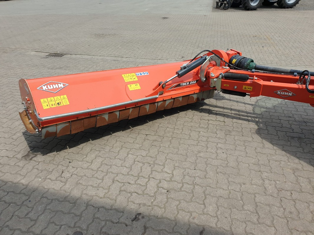 Kuhn TBES 262 **NEUE SCHLEGEL, WELLE NEU GEWUCHTET** - Flail mower: picture 2 Kuhn TBES 262 **NEUE SCHLEGEL, WELLE NEU GEWUCHTET** - Flail mower: picture 2