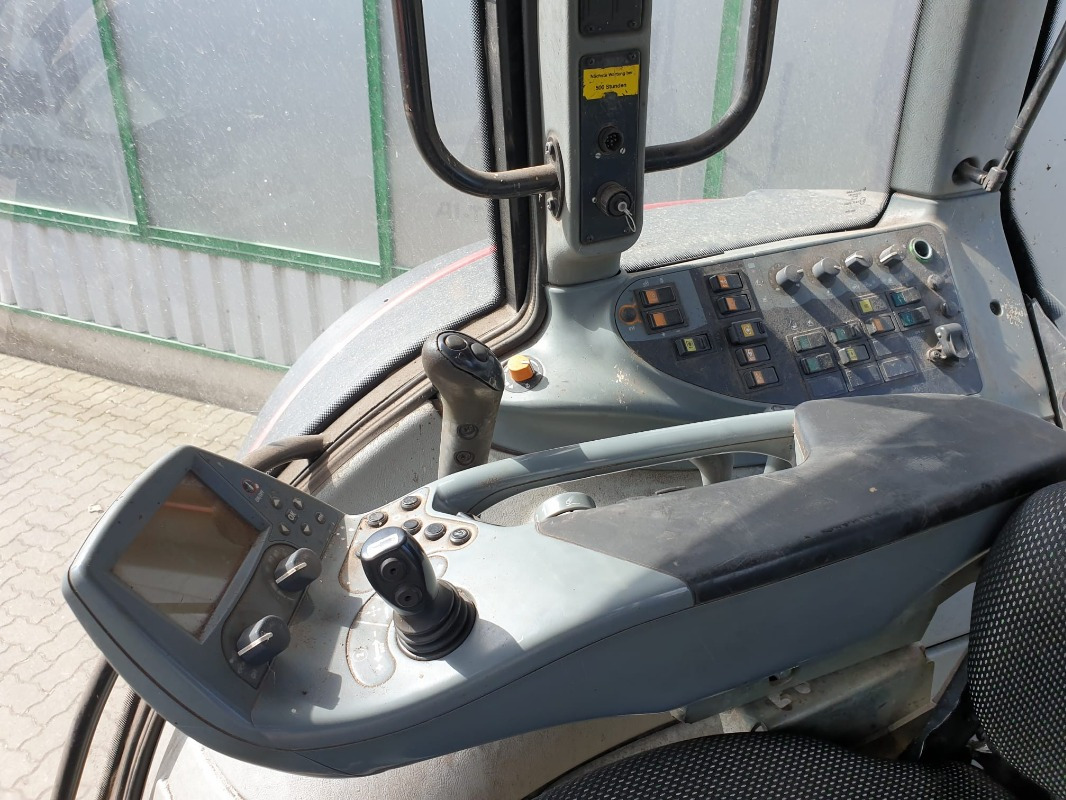 Valtra T151 - Farm tractor: picture 4 Valtra T151 - Farm tractor: picture 4