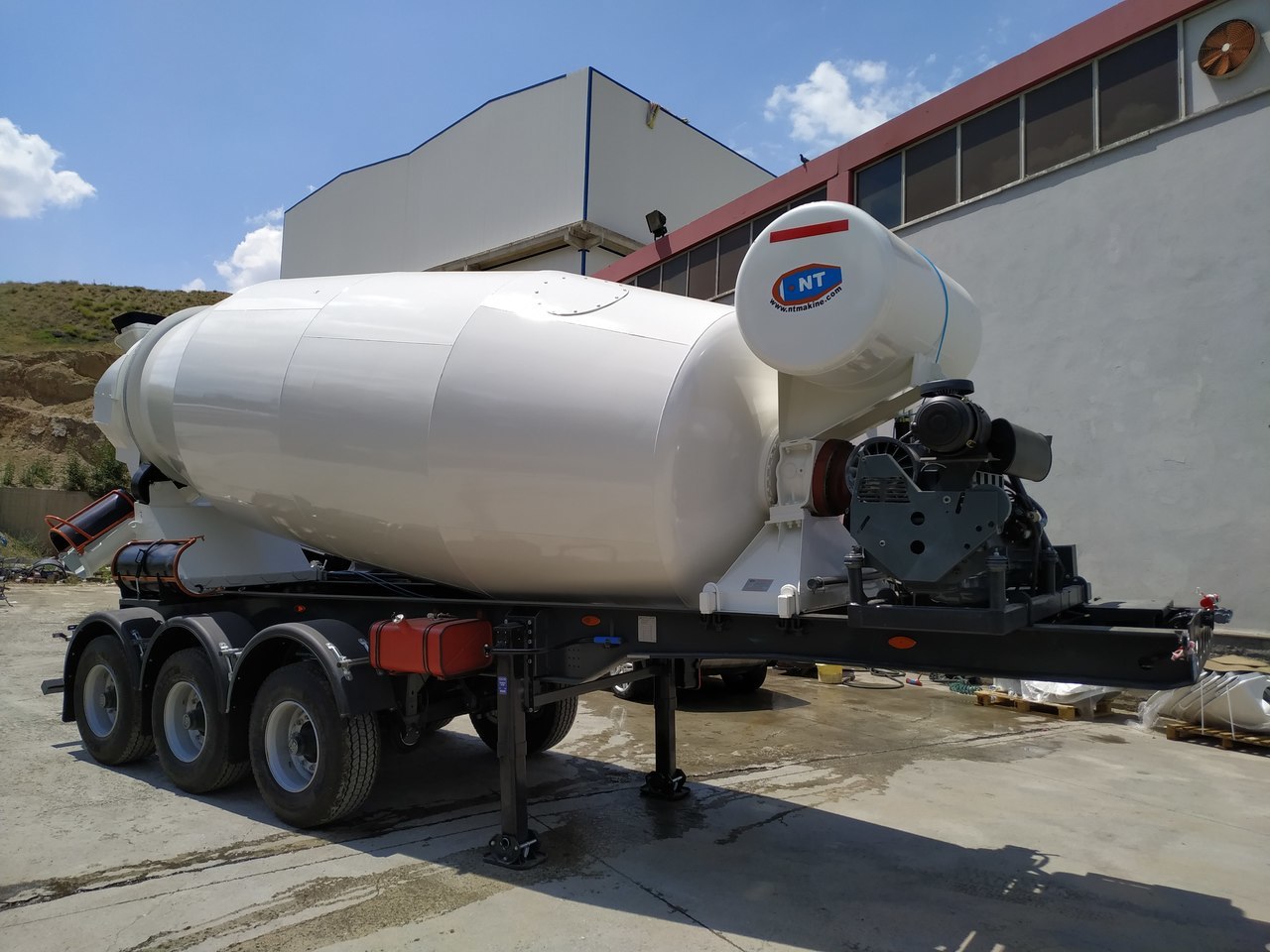 NT MAKINA TRAILERMIXER - Concrete mixer semi-trailer: picture 1 NT MAKINA TRAILERMIXER - Concrete mixer semi-trailer: picture 1