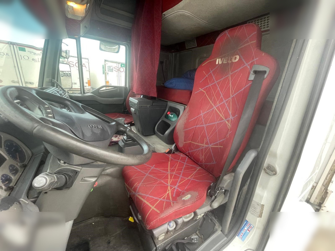 IVECO STRALIS 400 - Refrigerator truck: picture 5 IVECO STRALIS 400 - Refrigerator truck: picture 5