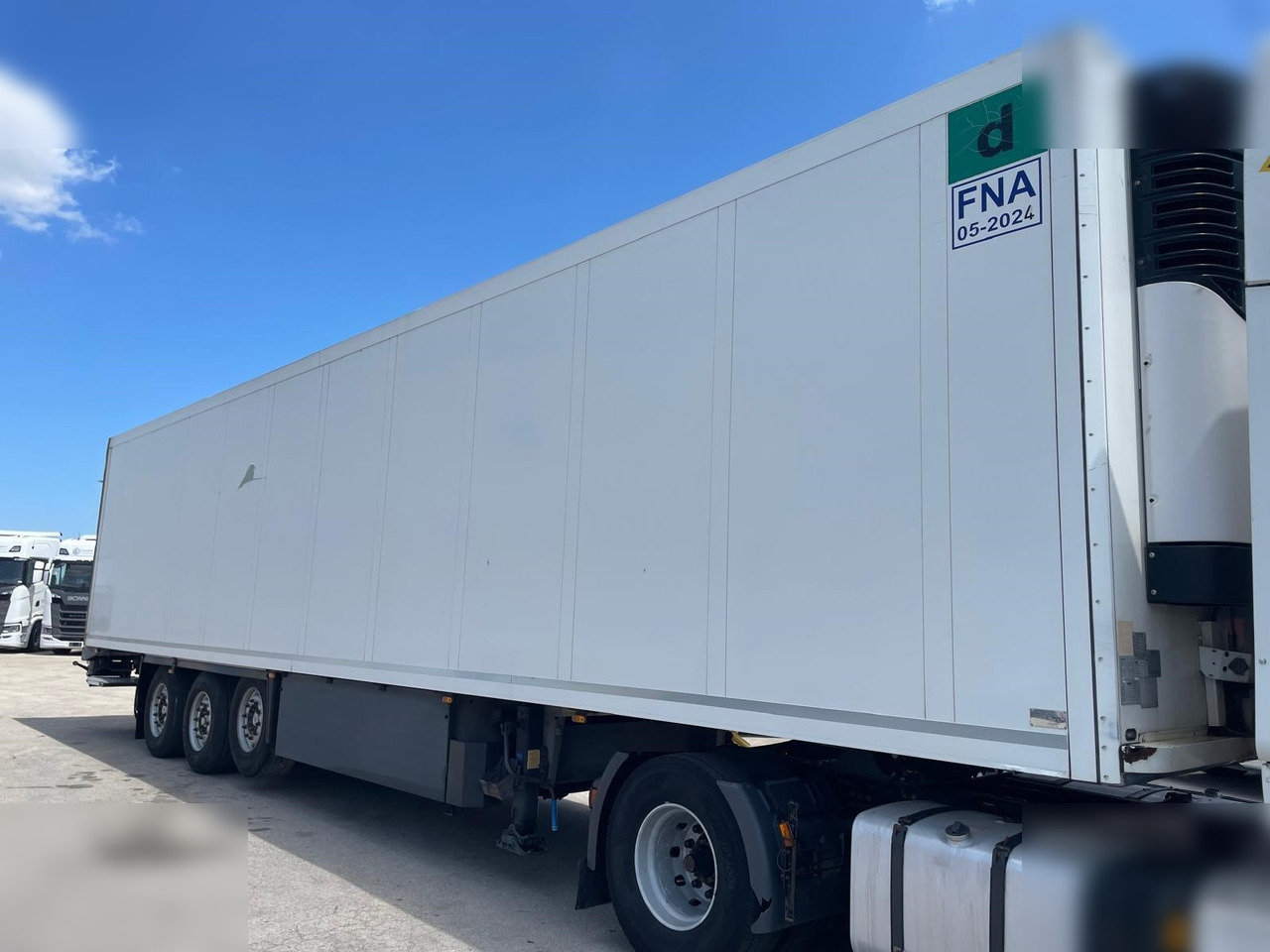 SCHMITZ - Refrigerator semi-trailer: picture 1 SCHMITZ - Refrigerator semi-trailer: picture 1