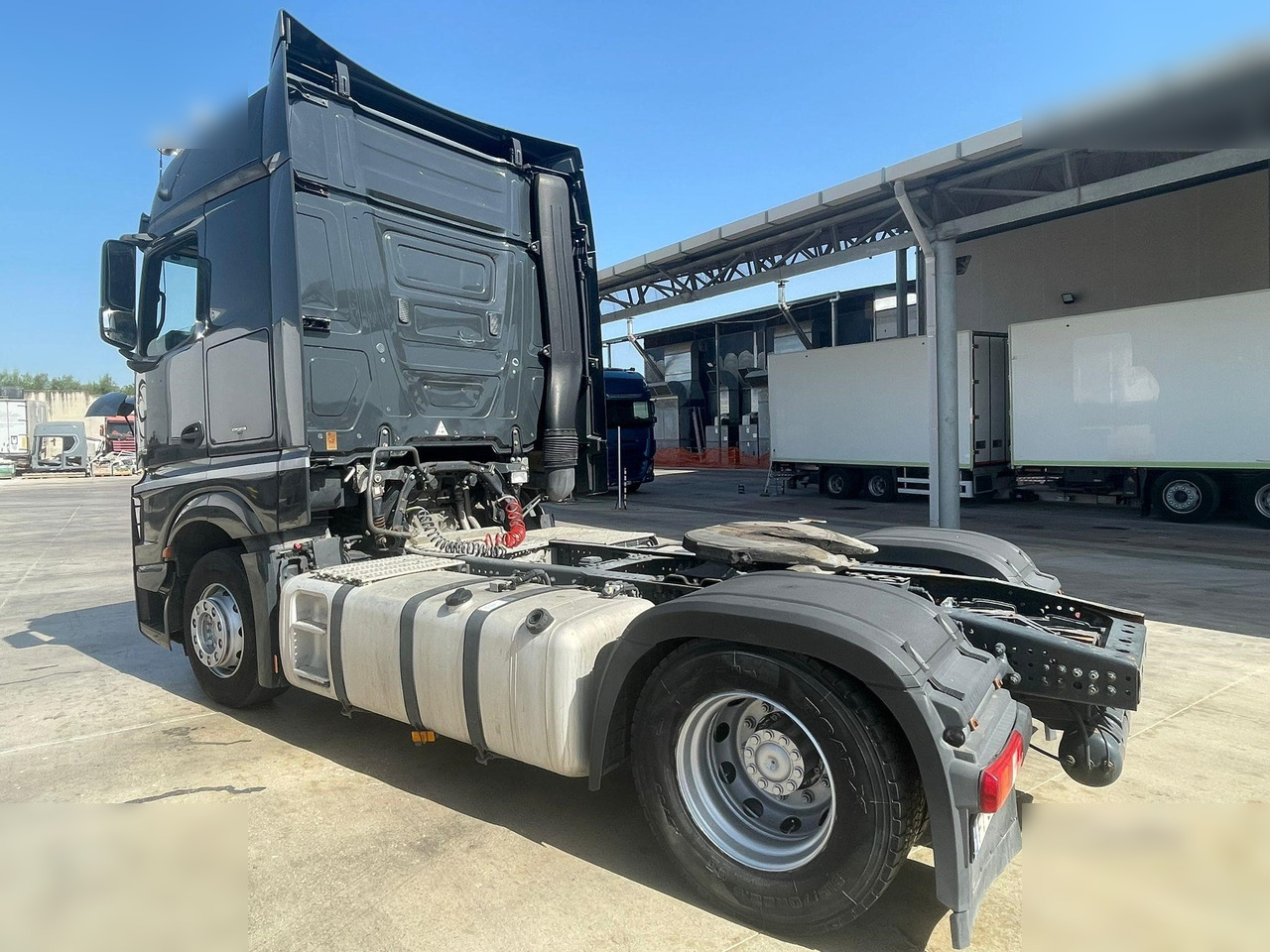 MERCEDES-BENZ ACTROS 1848 - Tractor unit: picture 4 MERCEDES-BENZ ACTROS 1848 - Tractor unit: picture 4
