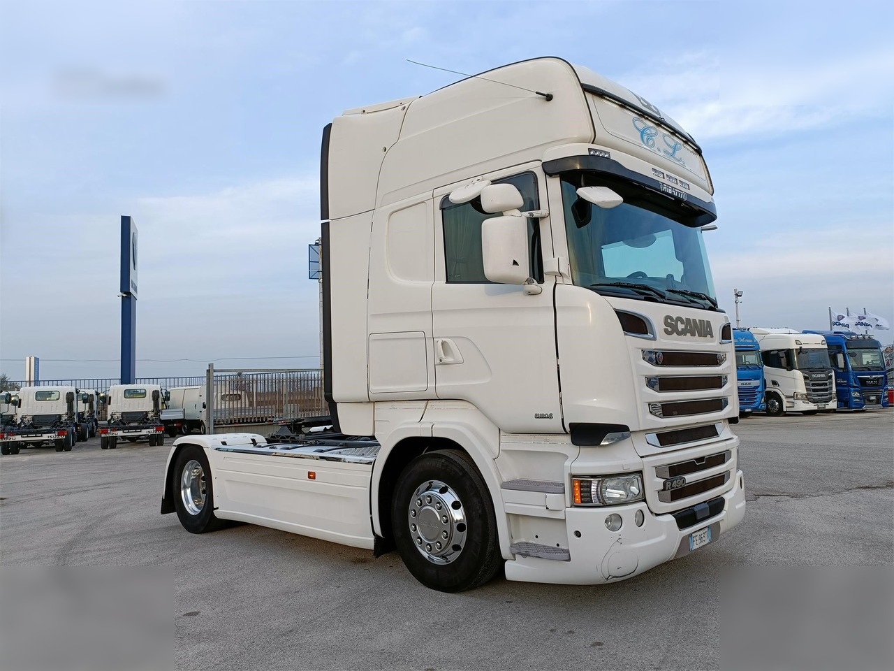 SCANIA R490 - Tractor unit: picture 2 SCANIA R490 - Tractor unit: picture 2