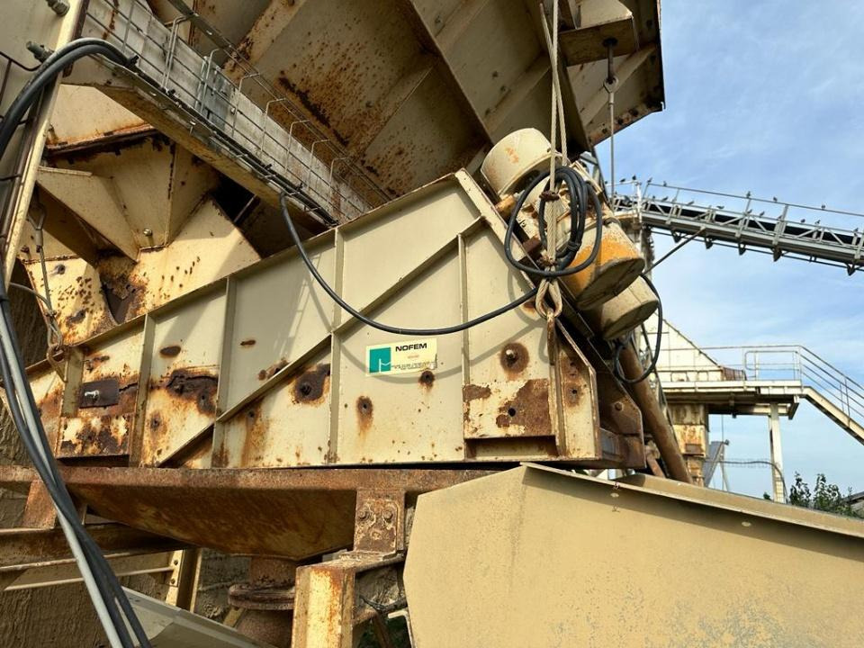 Construction machinery Metso 300 t kieswaschanlage und Splitt Anlage: picture 24