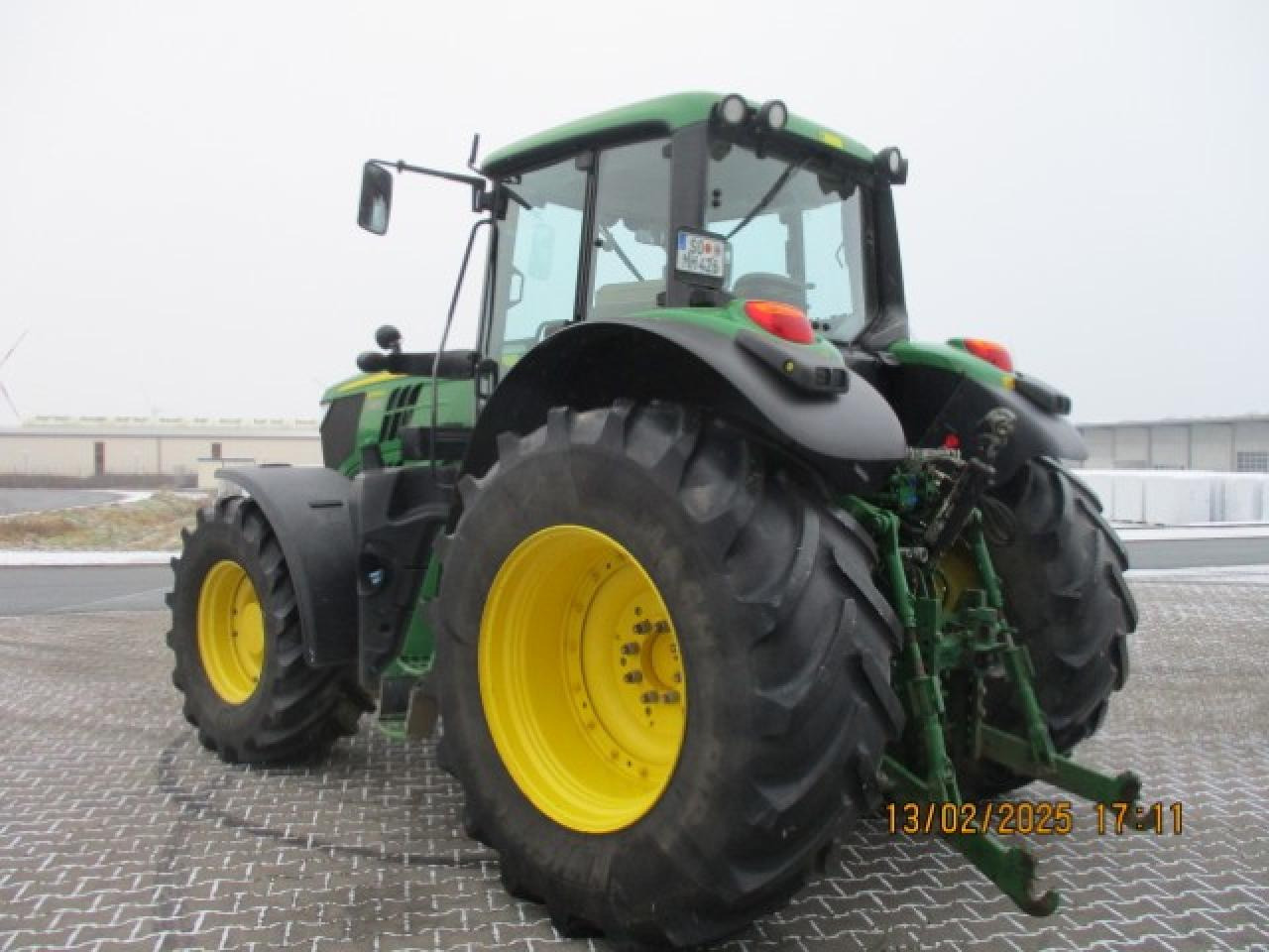 John Deere 6195 M - Farm tractor: picture 3 John Deere 6195 M - Farm tractor: picture 3