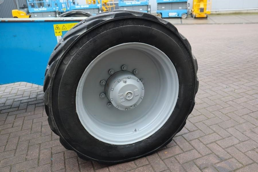 Telescopic boom Genie S125 Diesel, 4x4x4 Drive, 40.1m Working Height, 24: picture 11