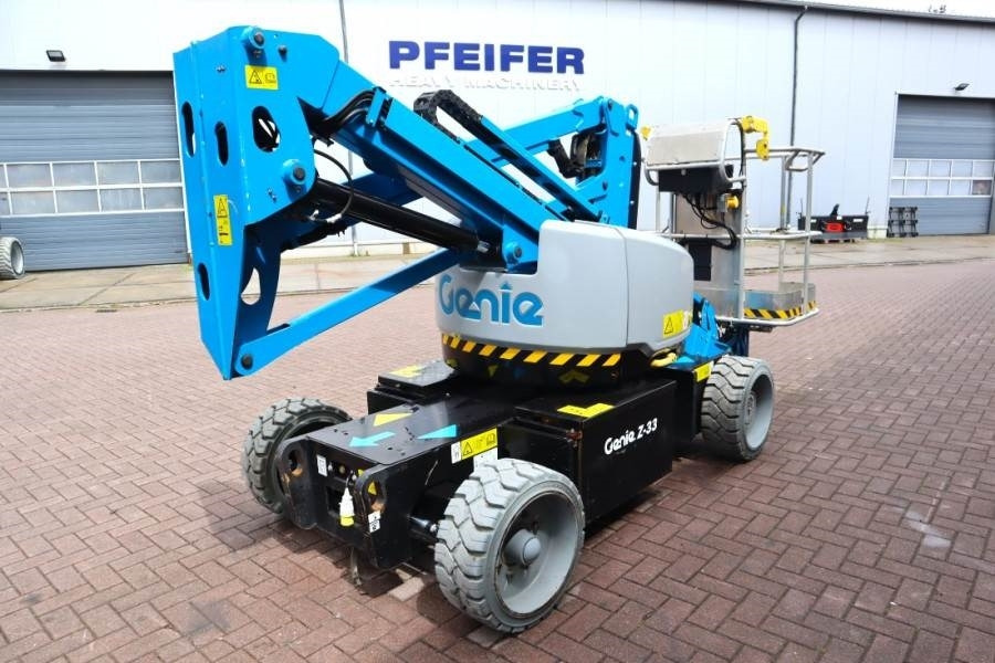 Genie Z33/18 Electric, 12m Working Height, 5.6m Reach, 2 - Articulated boom: picture 2 Genie Z33/18 Electric, 12m Working Height, 5.6m Reach, 2 - Articulated boom: picture 2