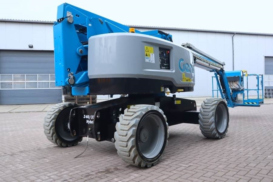 Genie Z60/37FE Guarantee! Hybrid, 4x4 Drive, 20m Working - Articulated boom: picture 2 Genie Z60/37FE Guarantee! Hybrid, 4x4 Drive, 20m Working - Articulated boom: picture 2