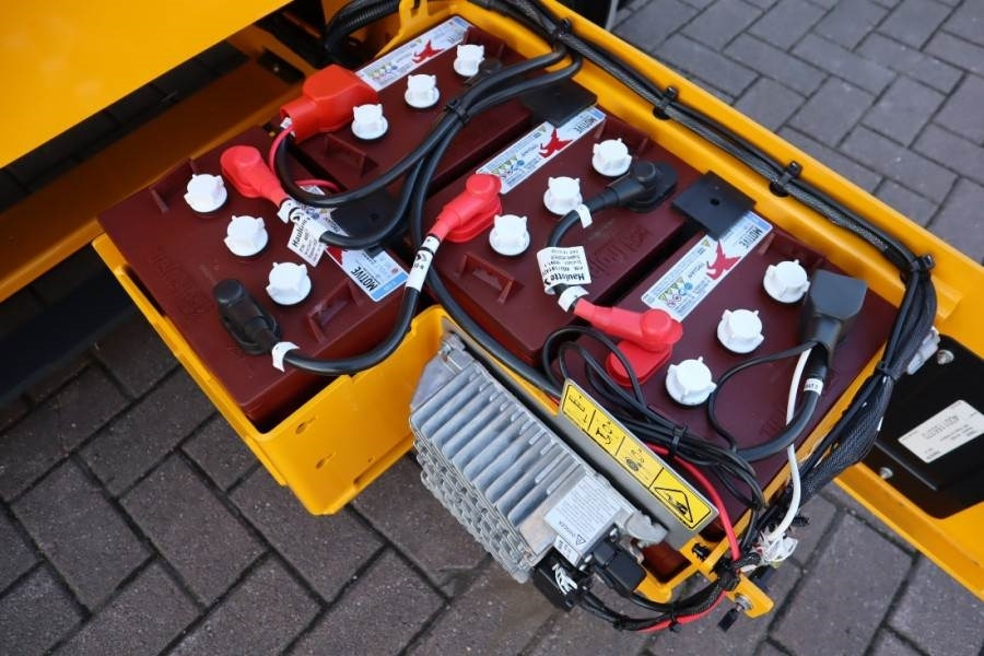 Haulotte Compact 10N Valid Iinspection, *Guarantee! 10m Wor - Scissor lift: picture 5 Haulotte Compact 10N Valid Iinspection, *Guarantee! 10m Wor - Scissor lift: picture 5