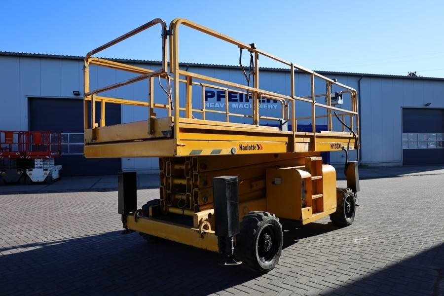 Haulotte H15SXL Diesel, 4x4 Drive, 15m Working Height, 500k - Scissor lift: picture 2 Haulotte H15SXL Diesel, 4x4 Drive, 15m Working Height, 500k - Scissor lift: picture 2