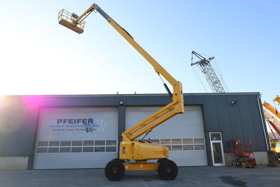 Haulotte HA260PX As-Is, Diesel, 4x4x4 Drive, 26m Working He - Articulated boom: picture 3 Haulotte HA260PX As-Is, Diesel, 4x4x4 Drive, 26m Working He - Articulated boom: picture 3