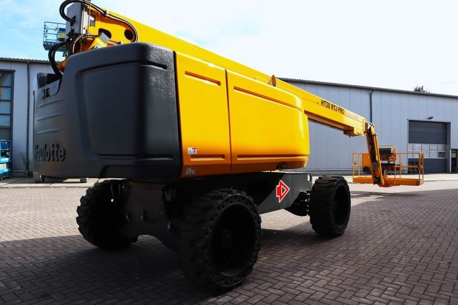 Haulotte HT28RTJ Pro Guarantee! 4x4x4 Drive, 28 m Working H - Telescopic boom: picture 2 Haulotte HT28RTJ Pro Guarantee! 4x4x4 Drive, 28 m Working H - Telescopic boom: picture 2