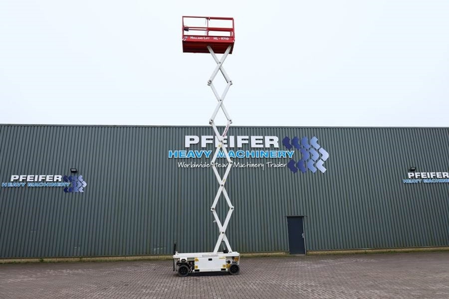 Holland Lift Ecostar HL-9710 Electric, 12m Working Height, 325k  - Scissor lift: picture 3 Holland Lift Ecostar HL-9710 Electric, 12m Working Height, 325k  - Scissor lift: picture 3