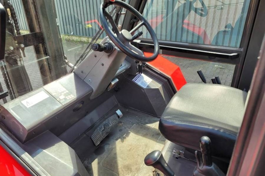 Manitou M30-4 Valid Inspection, *Guarantee, Diesel, 4x4 Dr - Rough terrain forklift: picture 3 Manitou M30-4 Valid Inspection, *Guarantee, Diesel, 4x4 Dr - Rough terrain forklift: picture 3