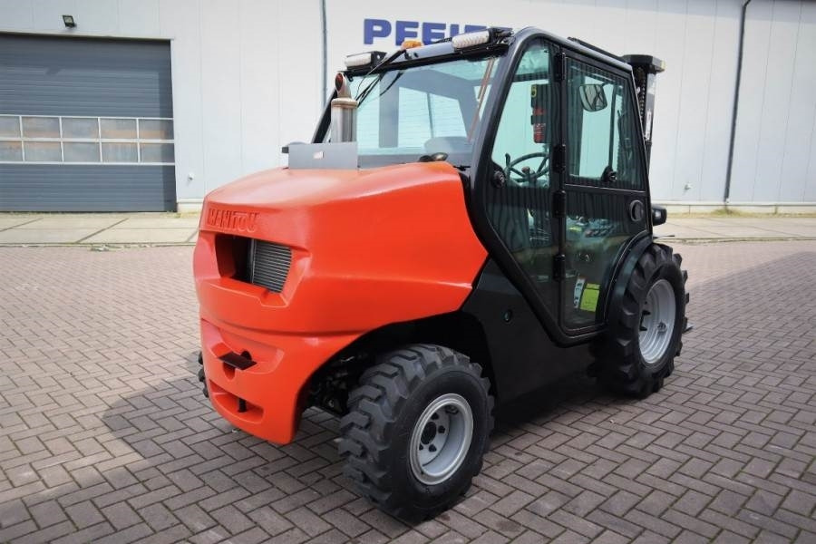 Manitou MC25-4 Valid Inspection, *Guarantee, Diesel, 4x4 D - Rough terrain forklift: picture 3 Manitou MC25-4 Valid Inspection, *Guarantee, Diesel, 4x4 D - Rough terrain forklift: picture 3