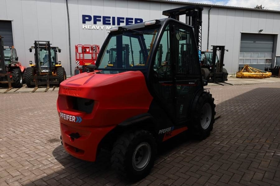 Manitou MC30-4 Valid Inspection, *Guarantee, Diesel, 4x4 D - Rough terrain forklift: picture 2 Manitou MC30-4 Valid Inspection, *Guarantee, Diesel, 4x4 D - Rough terrain forklift: picture 2