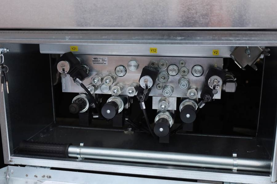 Truck mounted aerial platform Multitel MTE270 Valid inspection, *Guarantee! Driving Licen: picture 18 Truck mounted aerial platform Multitel MTE270 Valid inspection, *Guarantee! Driving Licen: picture 18