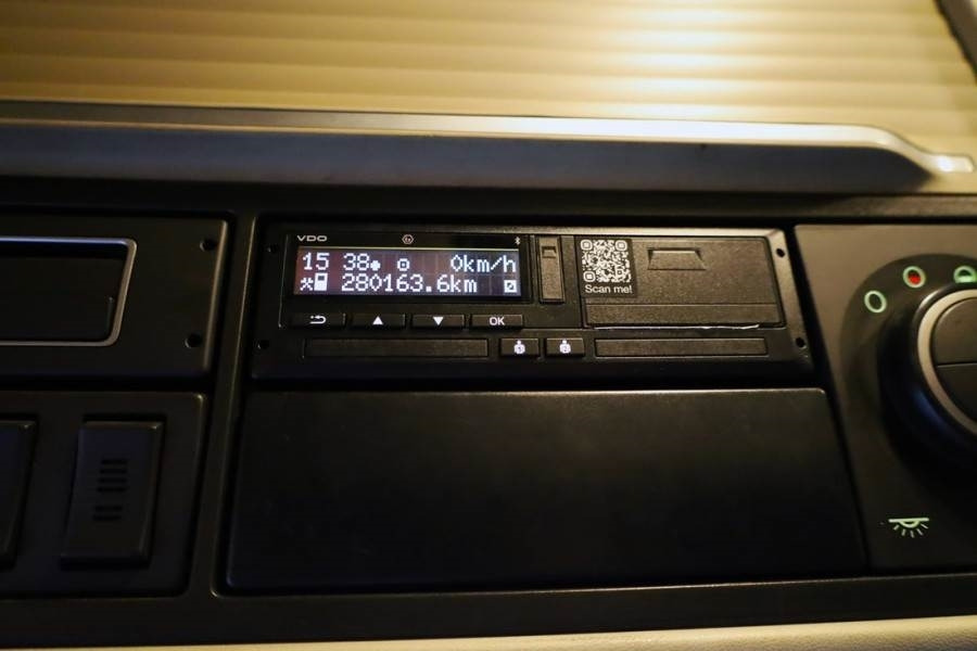 Volvo FH12 With Cormach 135t/m Crane Volvo FH12 10x4 Wit - All terrain crane: picture 5 Volvo FH12 With Cormach 135t/m Crane Volvo FH12 10x4 Wit - All terrain crane: picture 5