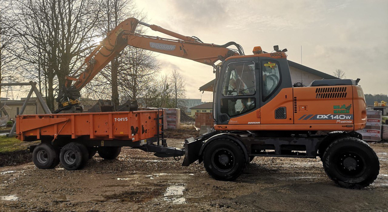 Doosan DX 140 - Wheel excavator: picture 5 Doosan DX 140 - Wheel excavator: picture 5