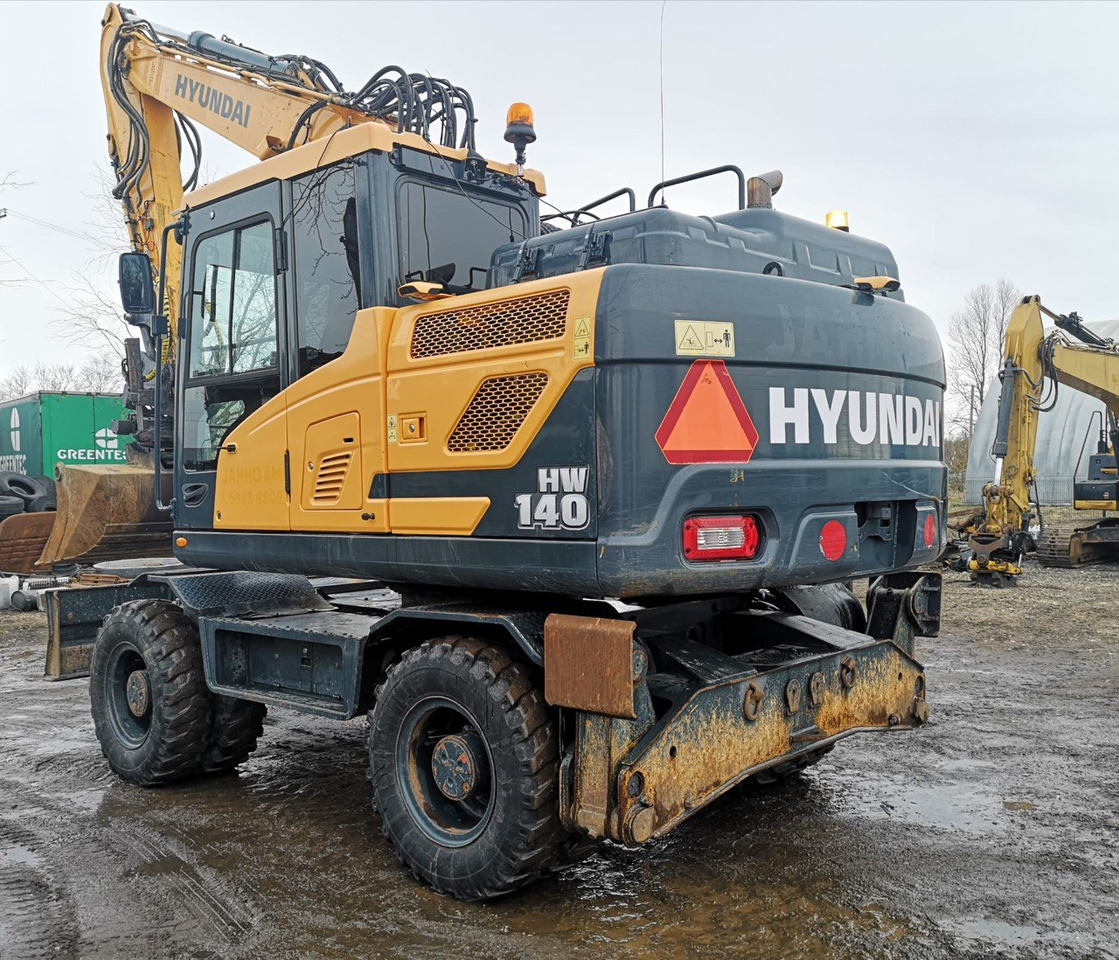 Hyundai W140 - Excavator: picture 4 Hyundai W140 - Excavator: picture 4