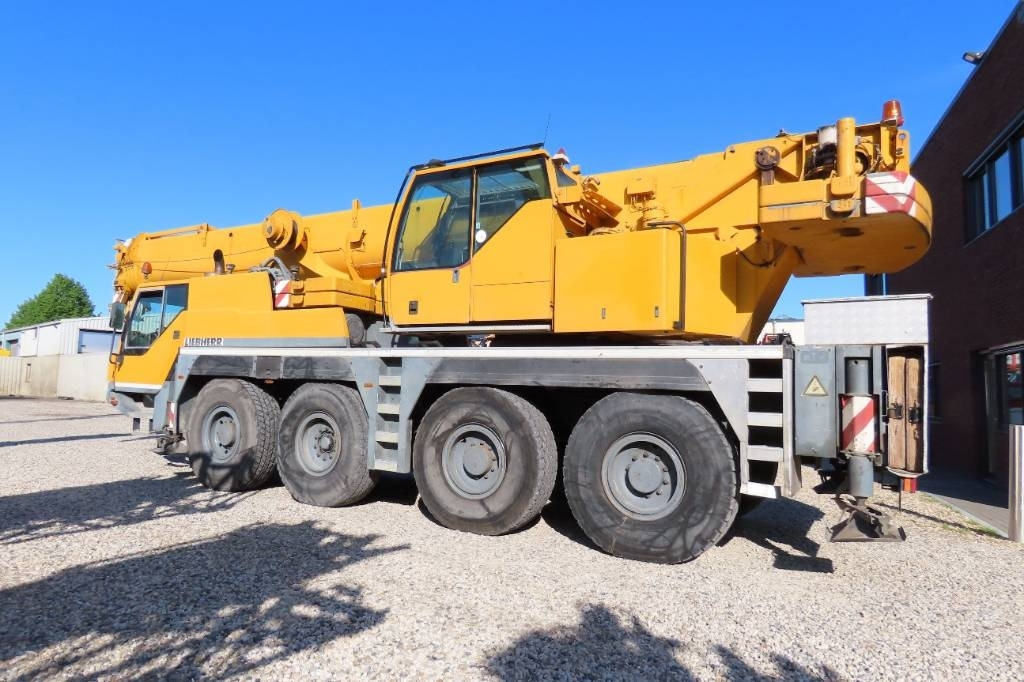Liebherr LTM 1060-2 - All terrain crane: picture 4 Liebherr LTM 1060-2 - All terrain crane: picture 4