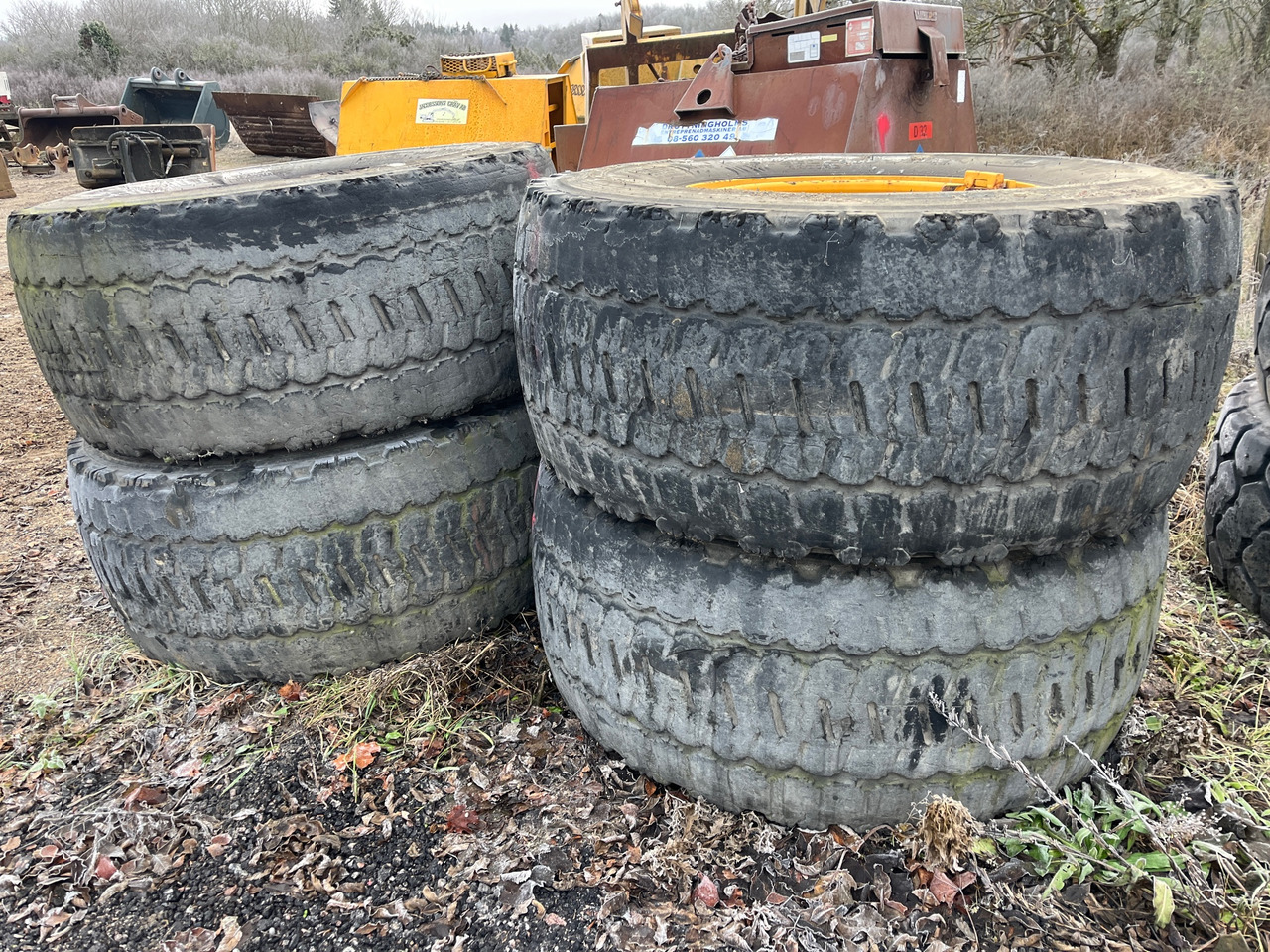 Bridgestone 600/65-25 4 st - Tire for Construction machinery: picture 1 Bridgestone 600/65-25 4 st - Tire for Construction machinery: picture 1