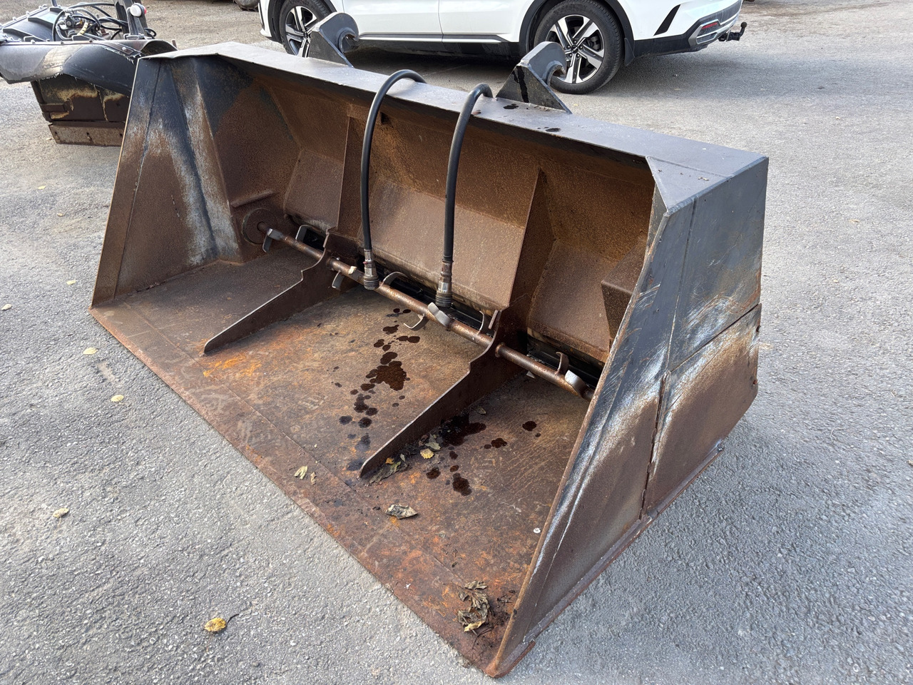 Drivex SS1800 - Sand/ Salt spreader: picture 1 Drivex SS1800 - Sand/ Salt spreader: picture 1