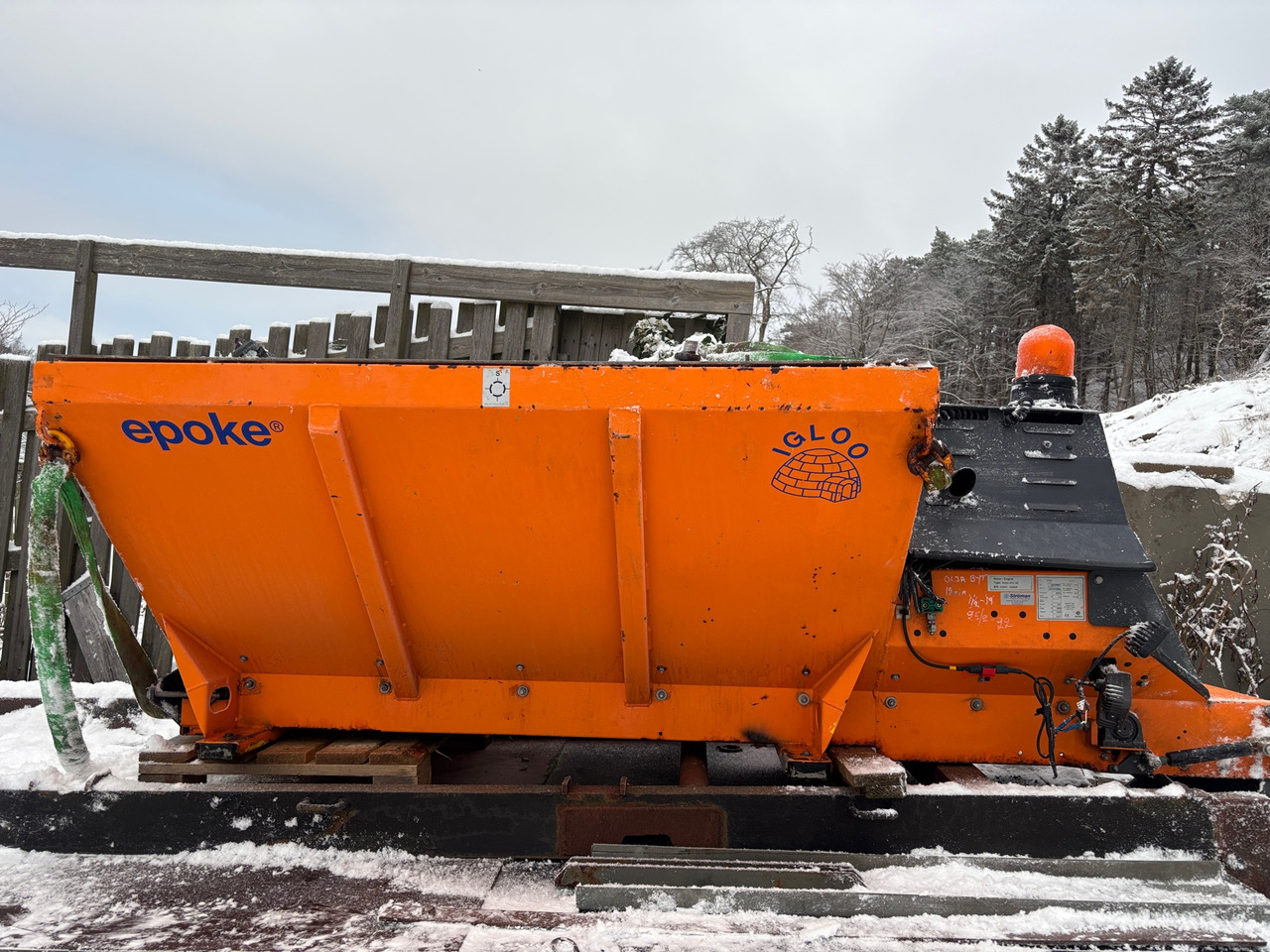 Epoke S2300E - Sand/ Salt spreader: picture 1 Epoke S2300E - Sand/ Salt spreader: picture 1