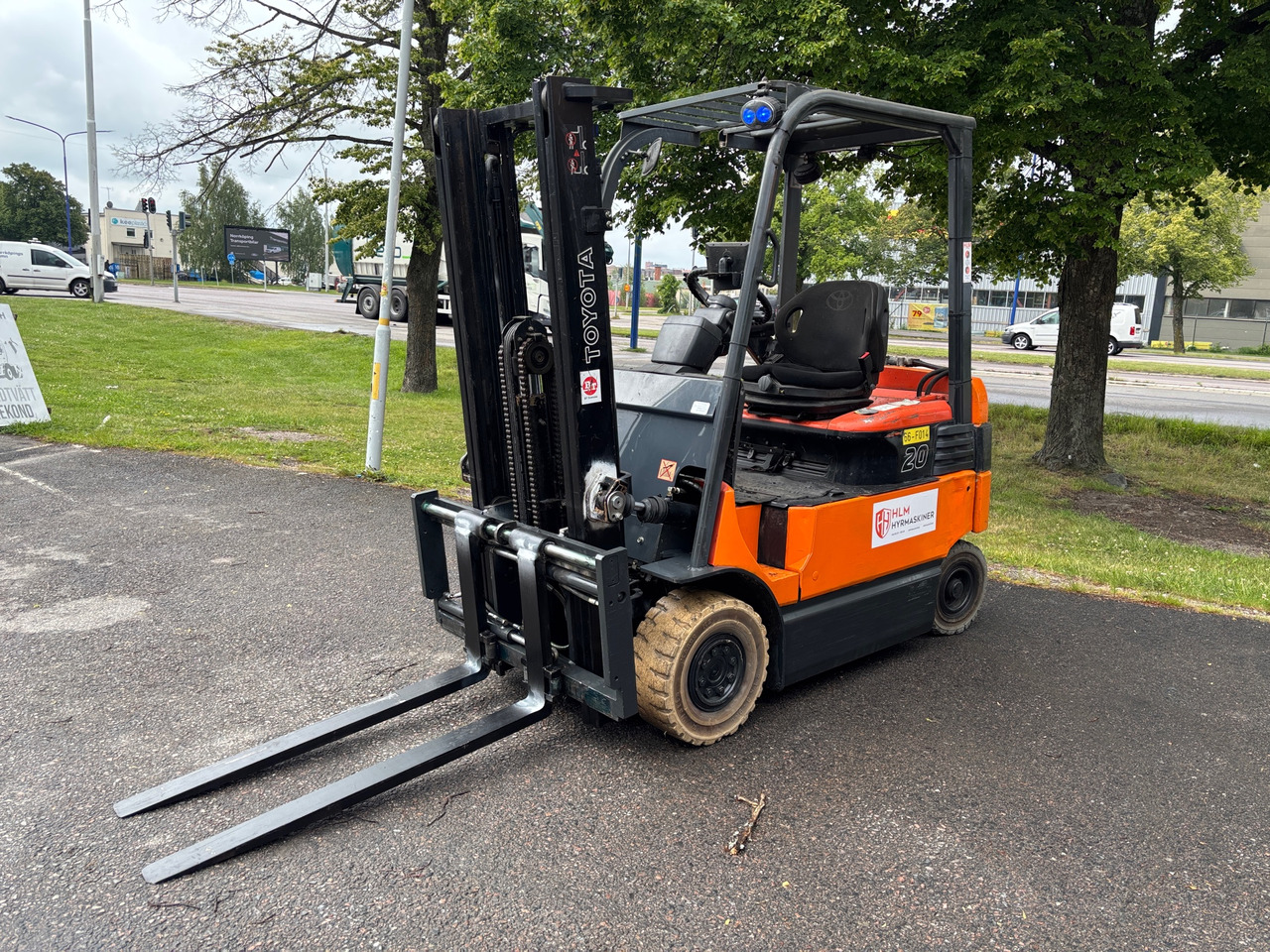 Toyota 7FBMF20 - Material handling equipment: picture 1 Toyota 7FBMF20 - Material handling equipment: picture 1