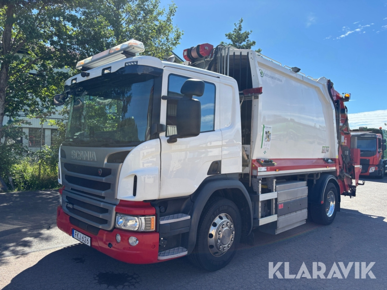 Scania P340 - Garbage truck: picture 1 Scania P340 - Garbage truck: picture 1