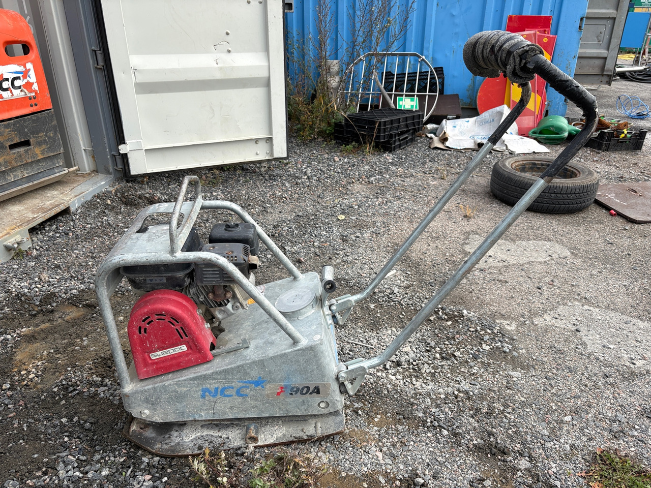Swepac F90A - Vibratory plate: picture 1 Swepac F90A - Vibratory plate: picture 1