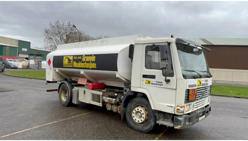 Volvo FL 7 Volvo FL7 285 Fuel tanker 4x2 - Tank truck: picture 3 Volvo FL 7 Volvo FL7 285 Fuel tanker 4x2 - Tank truck: picture 3