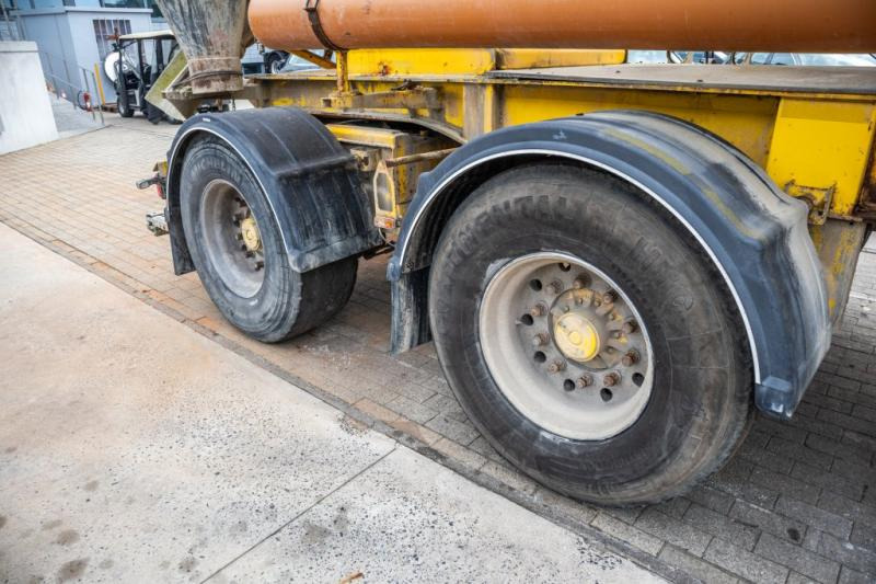 Cifa BETON MIXER/MALAXEUR/MISCHER10M3 - Concrete mixer semi-trailer: picture 5 Cifa BETON MIXER/MALAXEUR/MISCHER10M3 - Concrete mixer semi-trailer: picture 5
